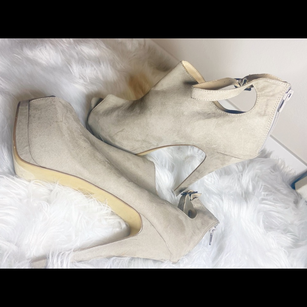 Stiletto Pump High Heel